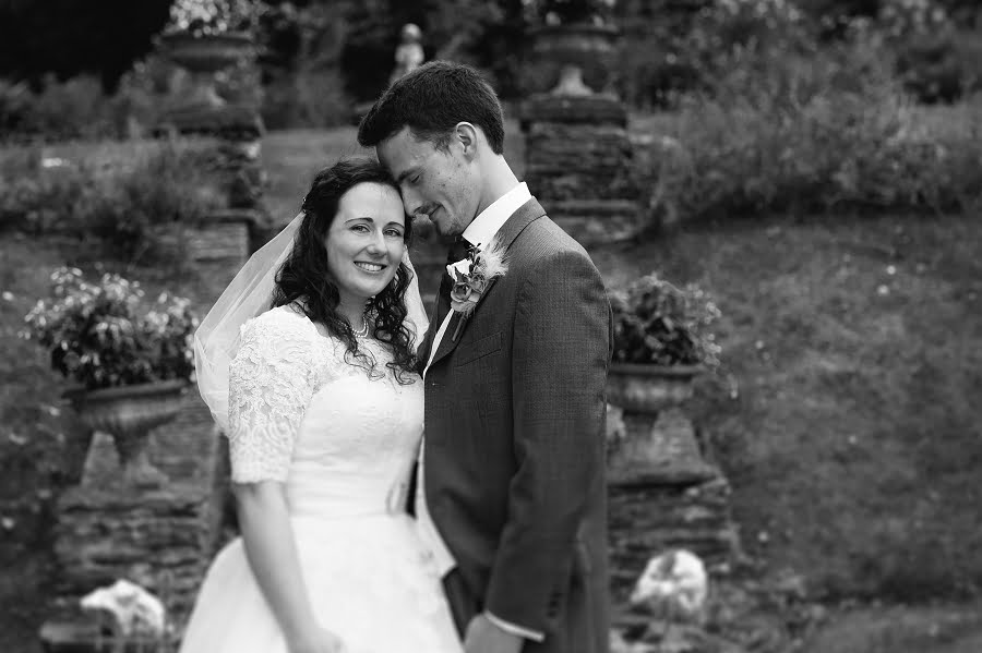 Glandyfi_Castle_wedding_tonyfanningphotography 79