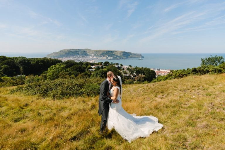 quay hotel summer wedding