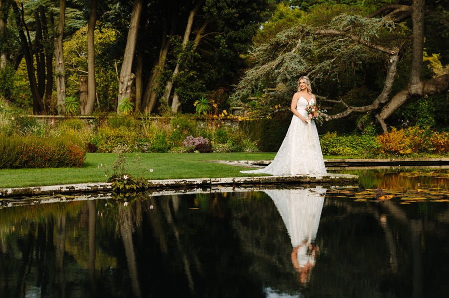Bridal shoot in Bodnant garden