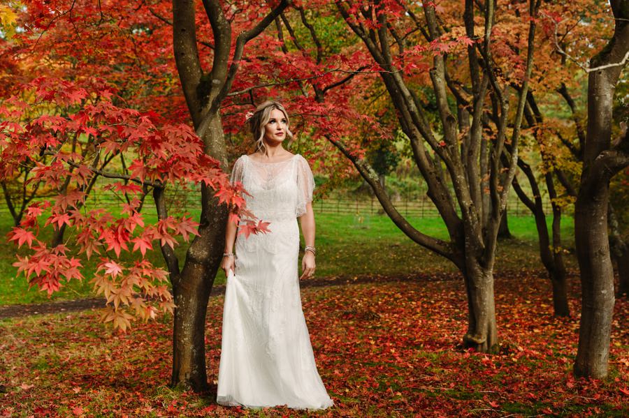 Bridal shoot in Bodnant garden