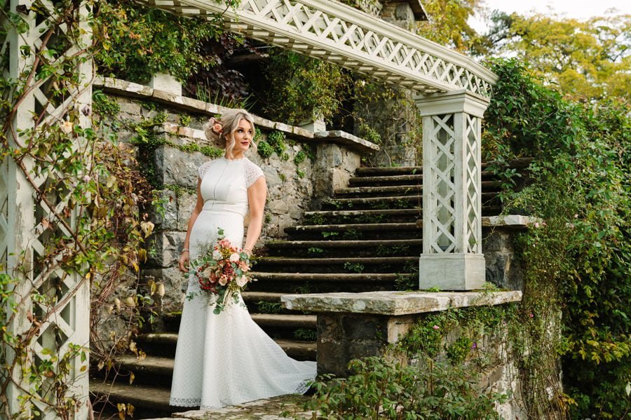 Bridal shoot in Bodnant garden