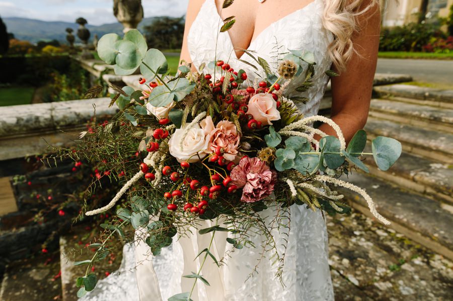 Bridal shoot in Bodnant garden