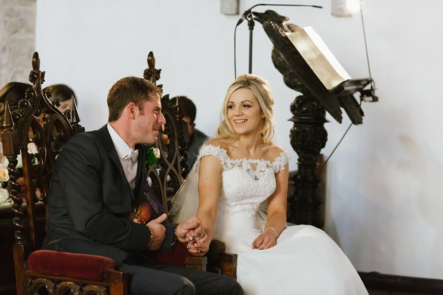 Sychnant_Pass_hotel_marquee_wedding_Norbury 47