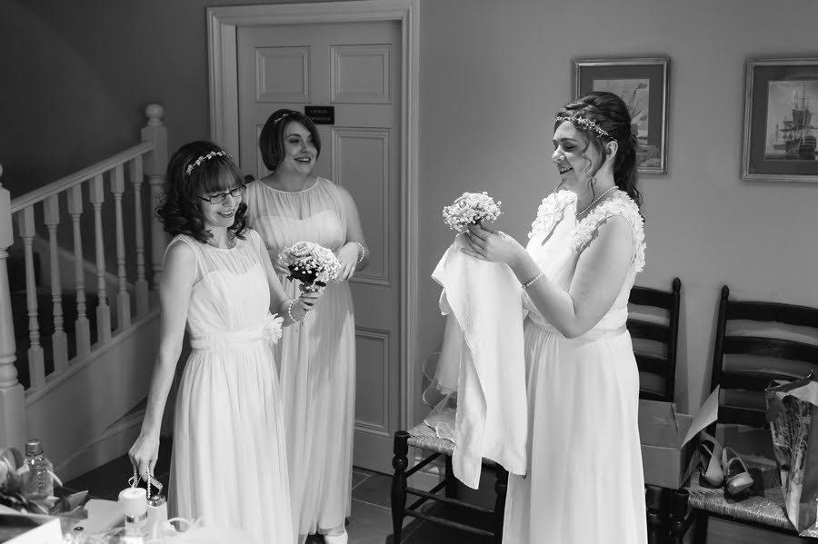 Bodnant_garden_wedding_photographer-Worsley-Hughes 16