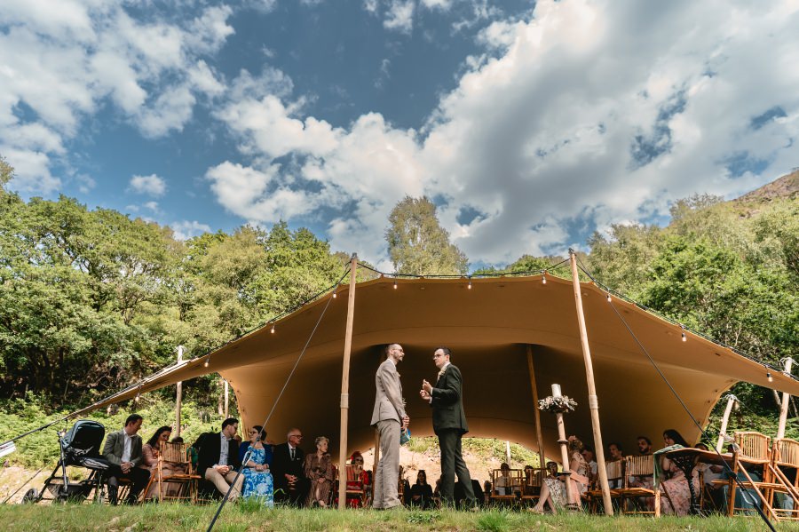 A June wedding at Ty Afon riverhouse