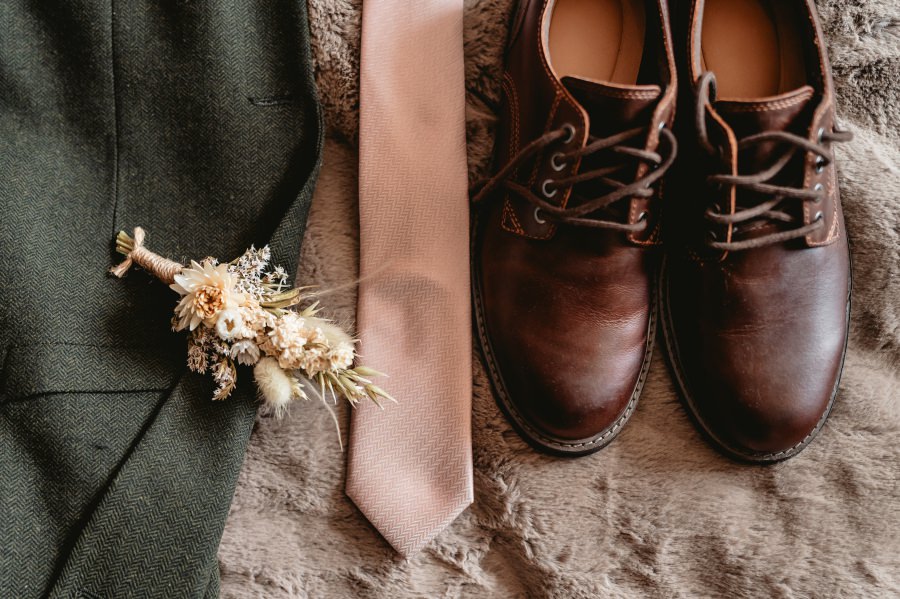 A June wedding at Ty Afon riverhouse