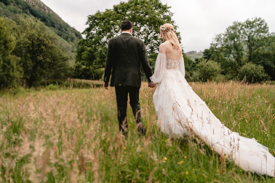 A June wedding at Ty Afon riverhouse