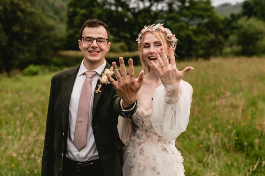 A June wedding at Ty Afon riverhouse