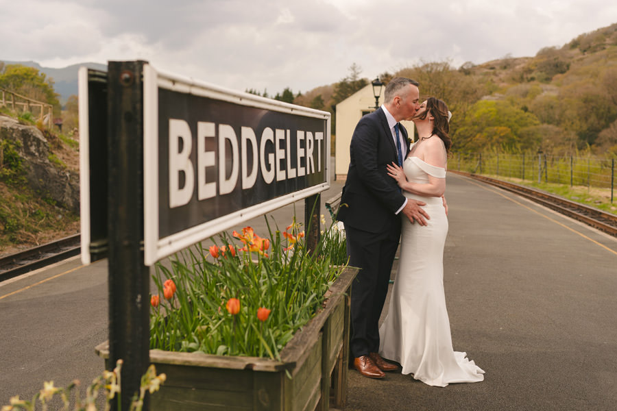 wedding venues - Ty Afon River House