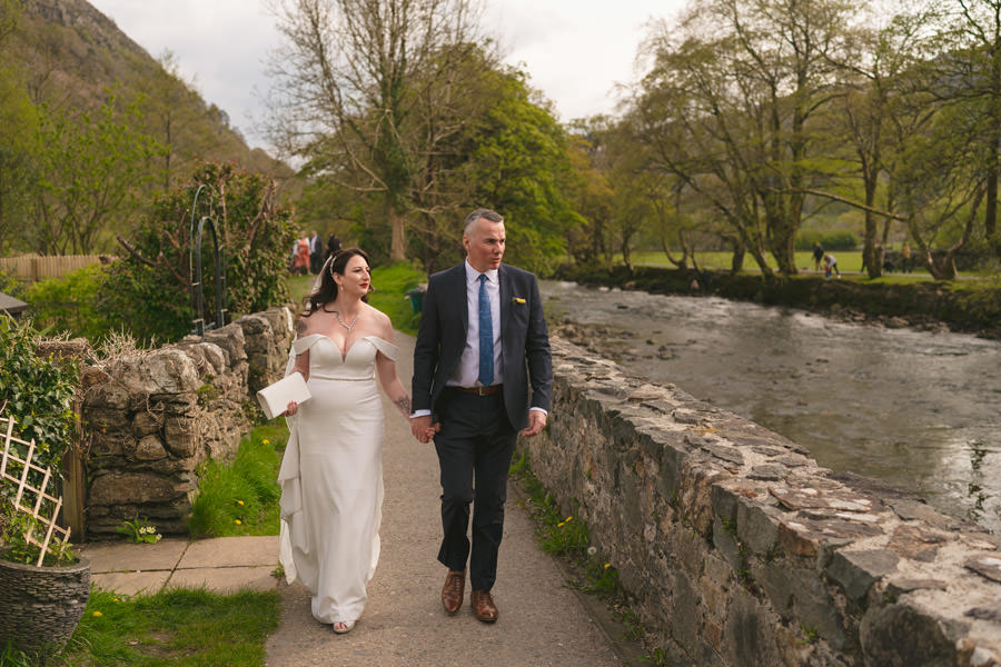 wedding venues - Ty Afon River House
