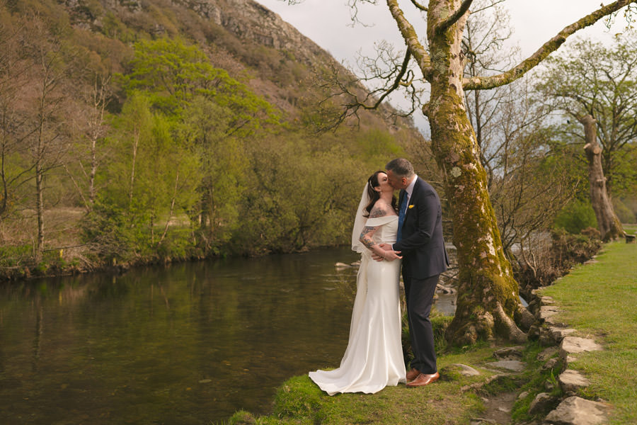 wedding venues - Ty Afon River House